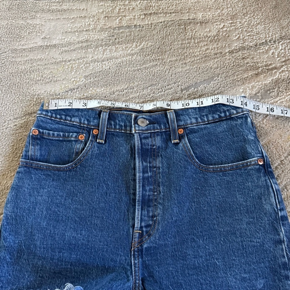 Levi’s premium denim shorts ribacage jean shorts high rise button fly Size 30 - Picture 11 of 13